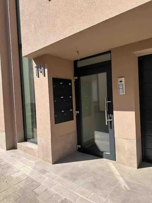 1 Bedroom Flat Luxembourg City شقة